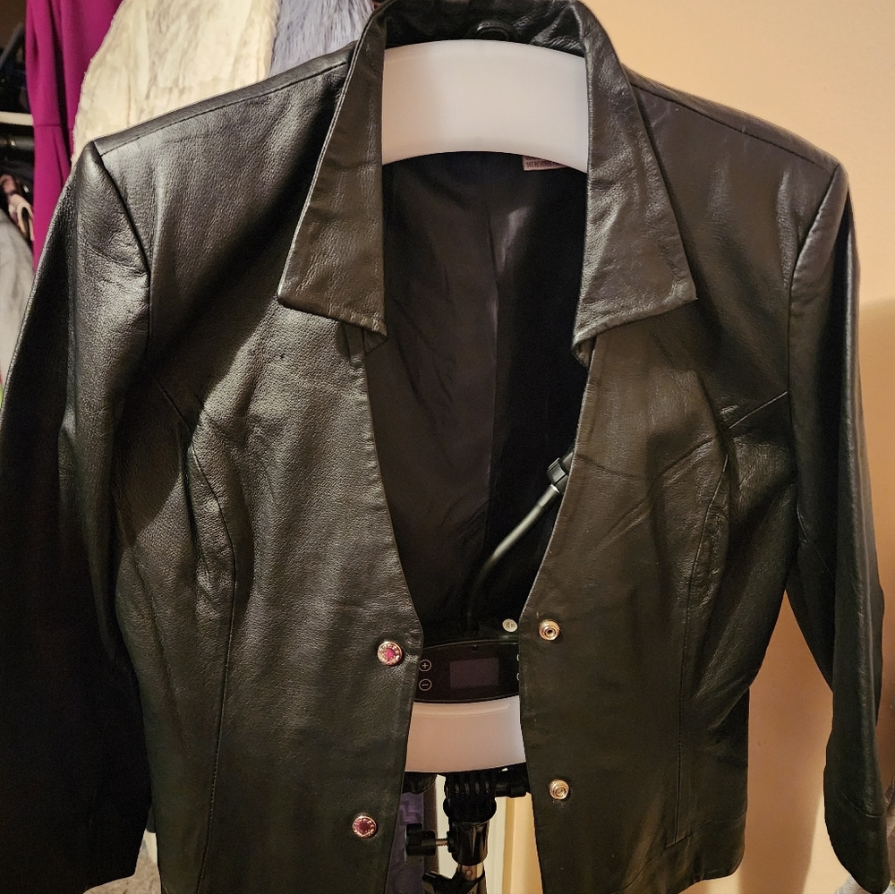 Newport News Women's Black Leather Jacket
